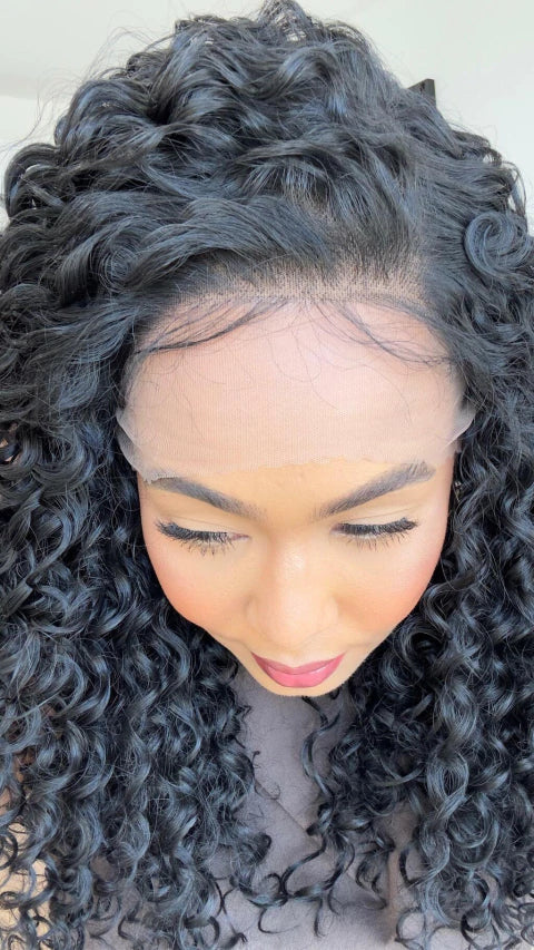 Lace Front Joice Preta 13x4 (Humana)