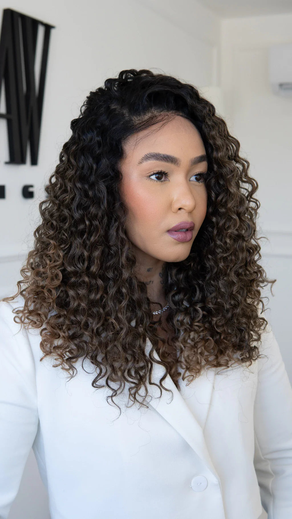 Lace Front Elsa Iluminada 13x4 ( Humana )