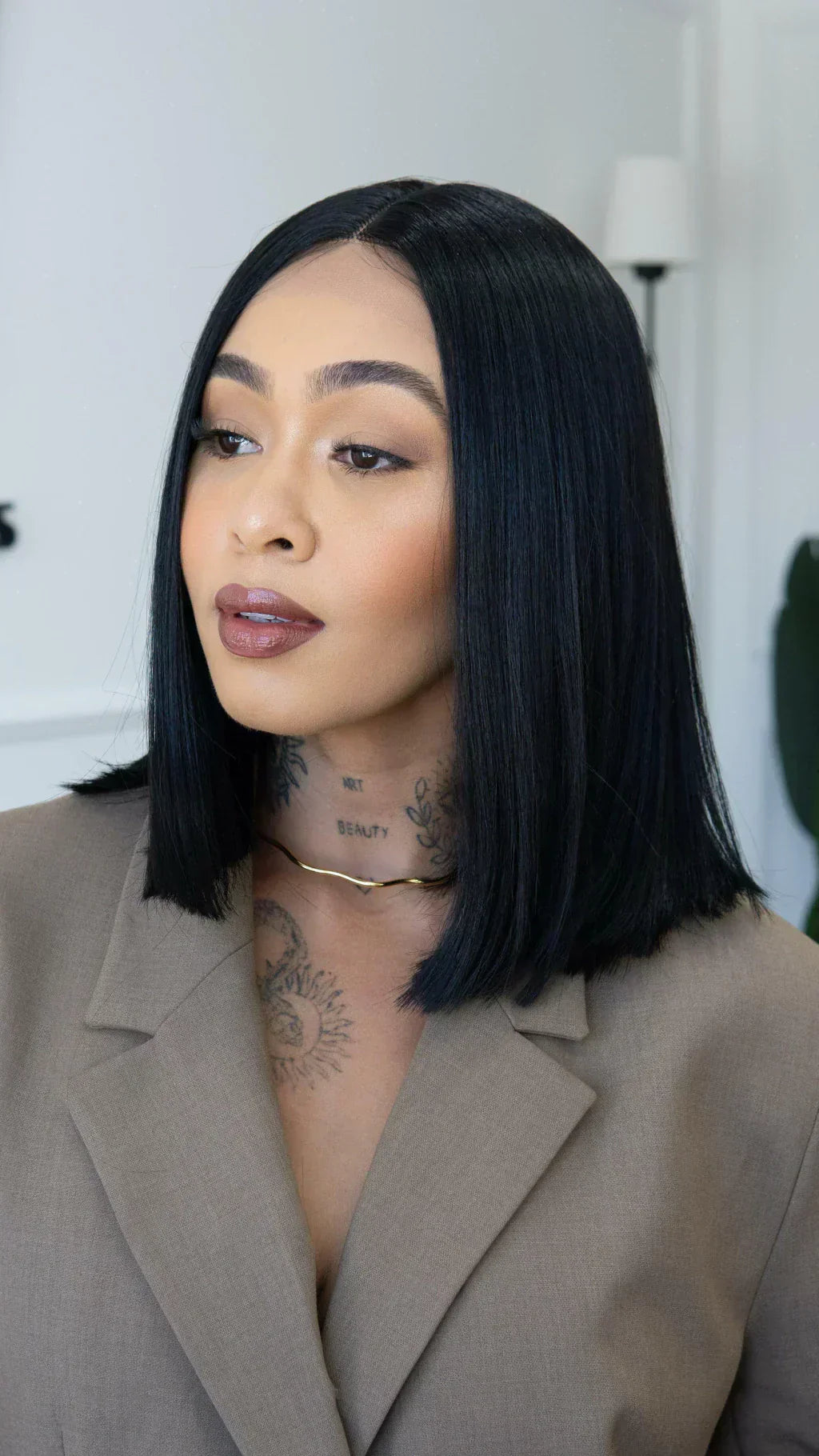 Lace Front Mila Preta (Humana)