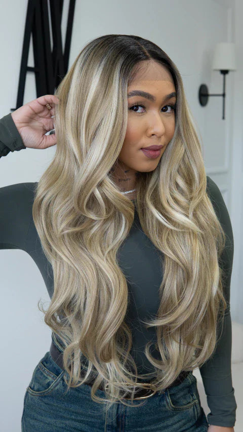 Lace Front Melanie Loira 13x4 ( Humana )